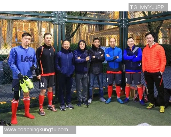 与足球明星亲密接触的粉丝见面会精彩回顾与互动体验分享